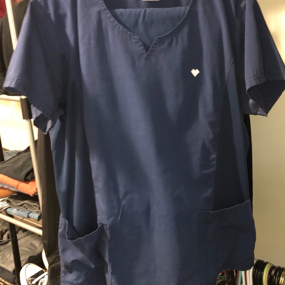 Women’s scrubs